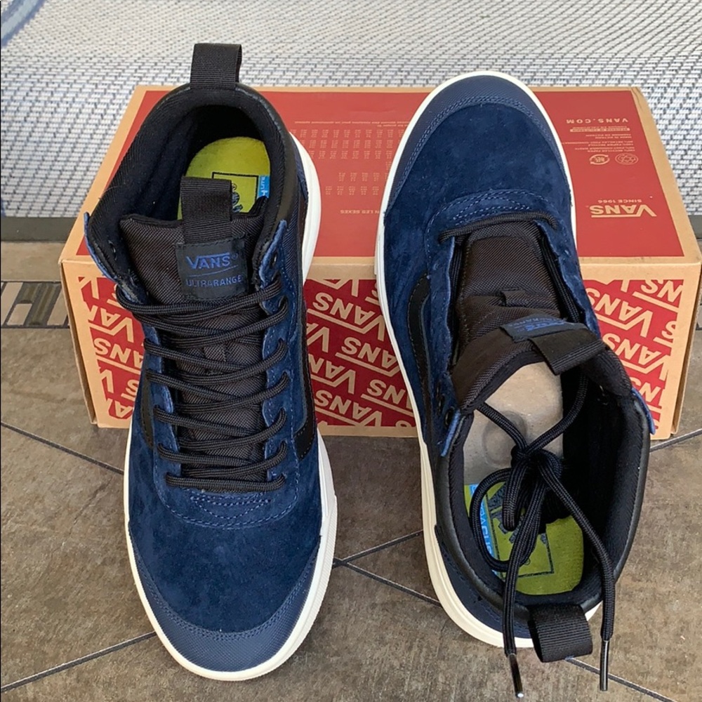 • VANS ULTRARANGE SK8-HI MTE Dress Blue/black WMNS - Picture 7 of 16